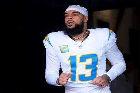 Colts sign Keenan Allen in badly needed wide receiver boost