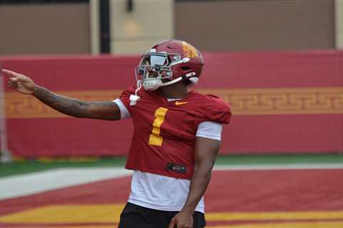 ‘Boobie’ Feaster, USC’s 17-year-old receiver, is ‘game-ready’