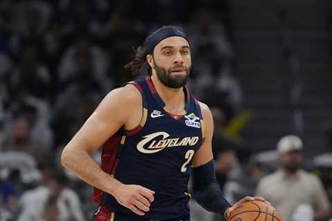 Clippers pick up sharpshooter Max Strus in three-team Peyton Watson trade