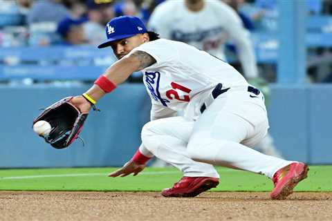 Former Dodgers infielder Santiago Espinal signs with NL West rival