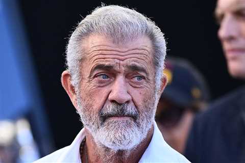 Mel Gibson Catches Heat For Allegedly Mocking Deaf Interpreter at Canadian Fan Expo