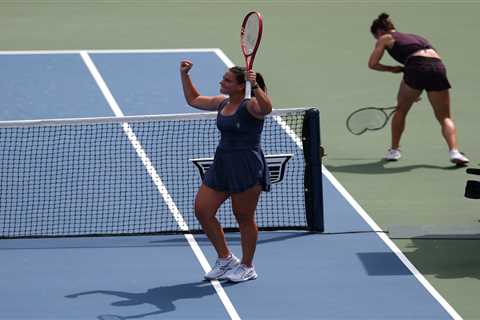 Lois Boisson has epic racket-smashing meltdown after US Open loss to Emma Navarro
