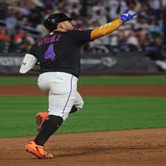 Mets mash way to win over Giants to continue strong post-deadline stretch