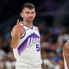 Knicks signing John Konchar to one-year contract in depth move