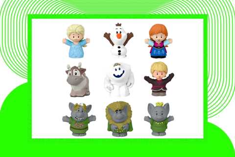 Little People Collectibles Keep Selling Out & This ‘Frozen’ Set Is the Latest to Catch the..