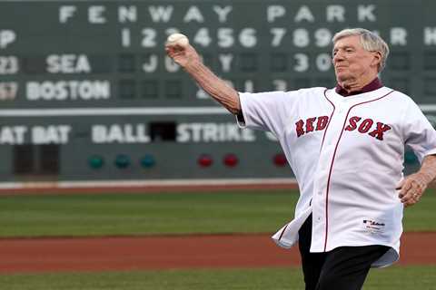 Joe Morgan, popular Red Sox manager, dead at 95