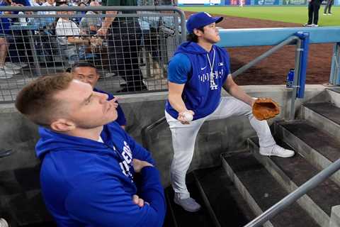 Dodgers finally get positive injury updates on Shohei Ohtani, Freddie Freeman