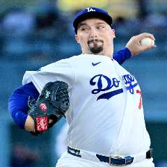 Blake Snell goes from hero to zero as Dodgers collapse in Game 3 loss to Brewers