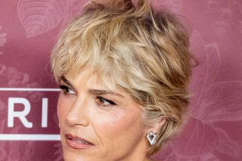 Selma Blair Arrested, Attacks Flight Crew After Trying to Open Plane Door Mid-Air