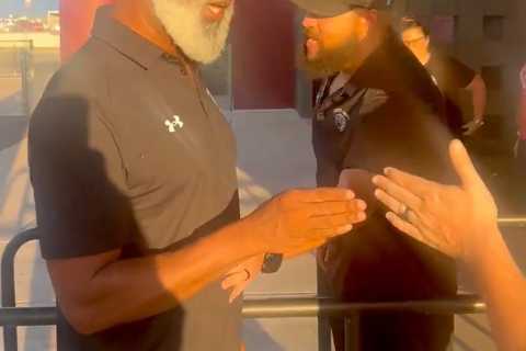 Lovie Smith in heated altercation with parents after high school football mutiny